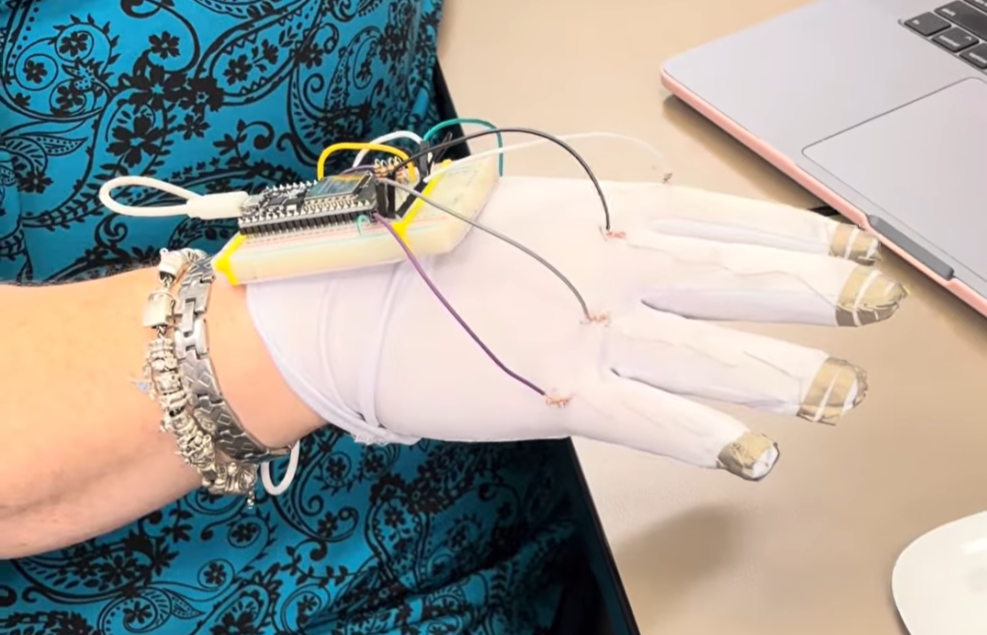 BLE Gesture Glove